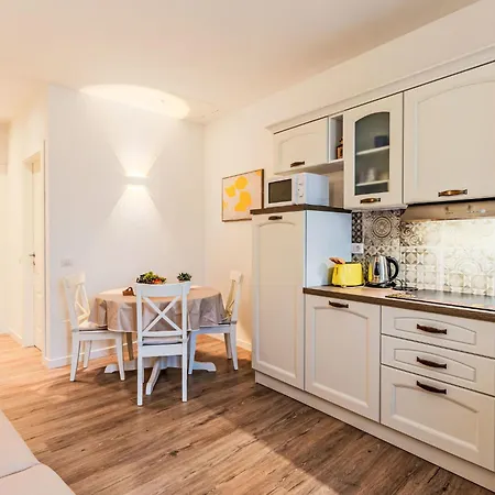 La Casa Di Carlo By Interhome *