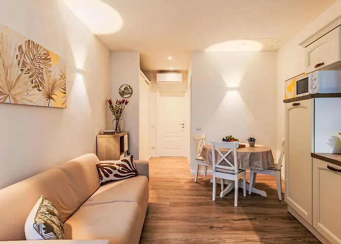 La Casa Di Carlo By Interhome Lägenhet Lenno